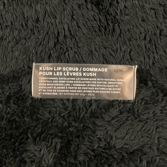 Hair care /Makeup Bundle - Picture 2 of 2